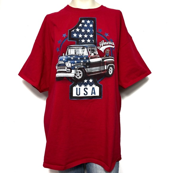 Other - America USA red graphic tee